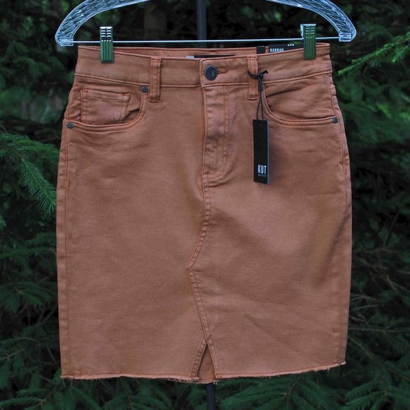 Kut From The Kloth Hannah Skirt NWT ** Host Pick ** - Picture 2 of 4